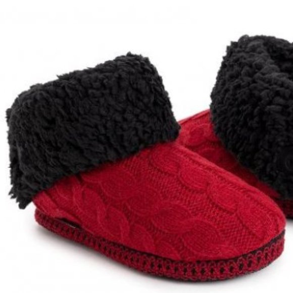 Muk Luks Red & Black Melinda Slipper Boot Women Small 5-6 Cable Knit Fur Cottage - Picture 1 of 9